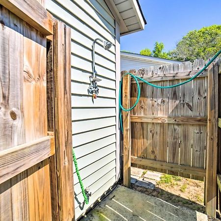 Oak Island Home With Fenced Yard, Walk To Long Beach Ngoại thất bức ảnh
