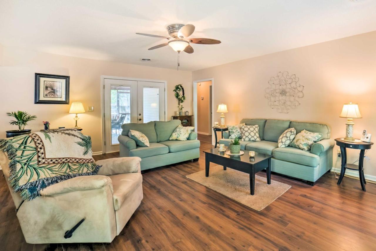 Oak Island Home With Fenced Yard, Walk To Long Beach Ngoại thất bức ảnh