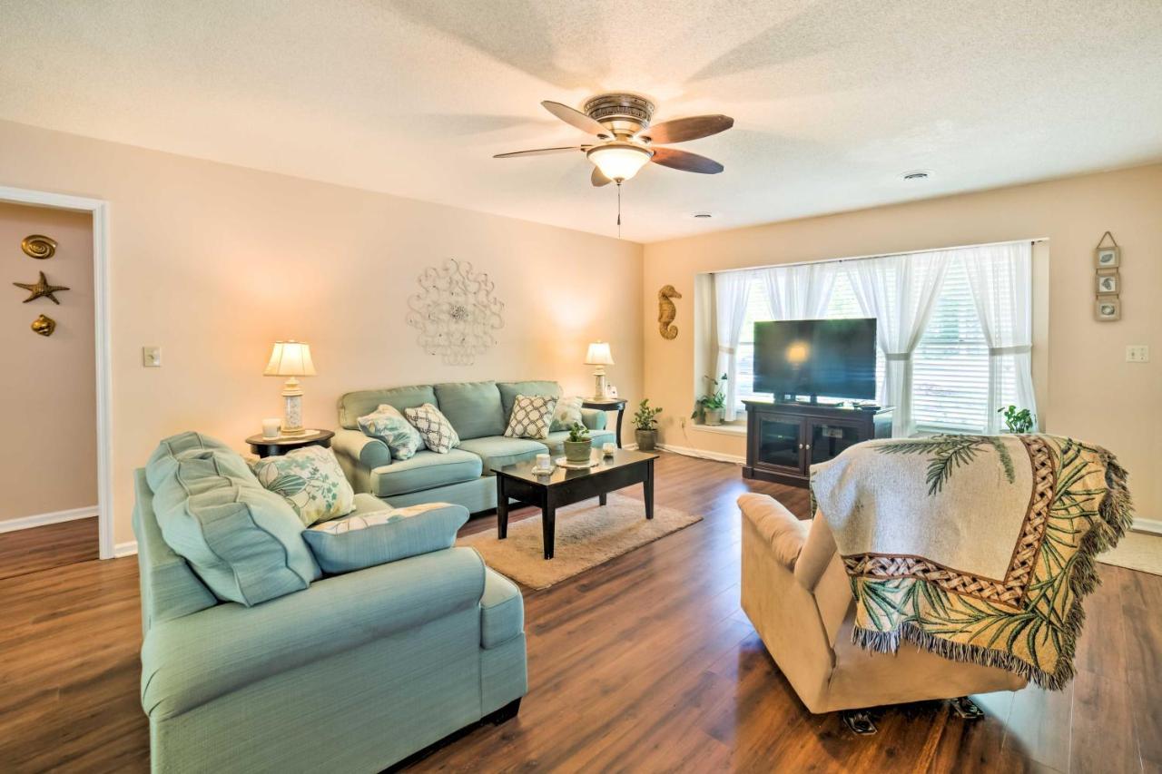 Oak Island Home With Fenced Yard, Walk To Long Beach Ngoại thất bức ảnh