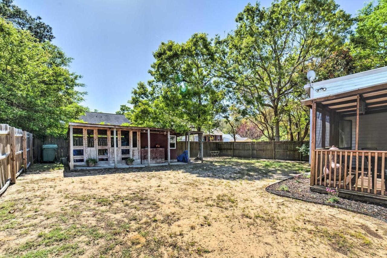 Oak Island Home With Fenced Yard, Walk To Long Beach Ngoại thất bức ảnh