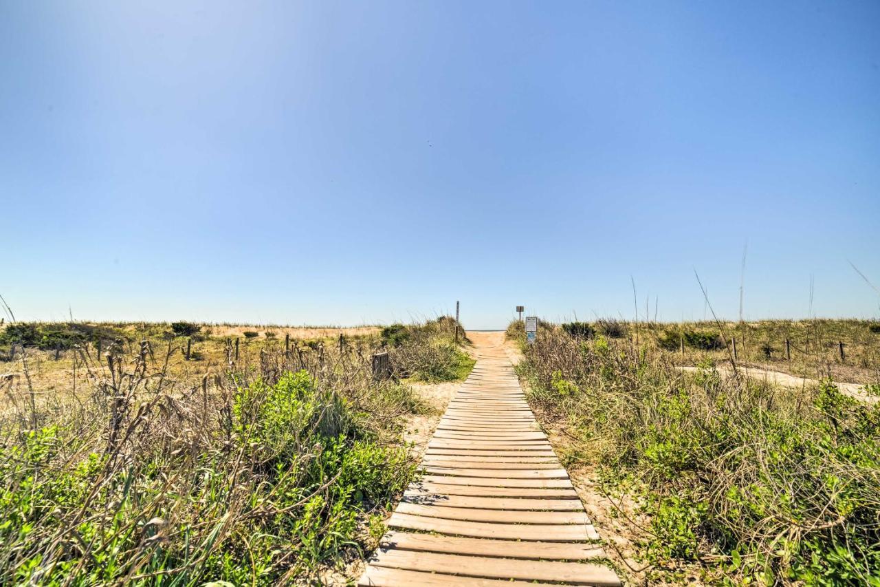 Oak Island Home With Fenced Yard, Walk To Long Beach Ngoại thất bức ảnh