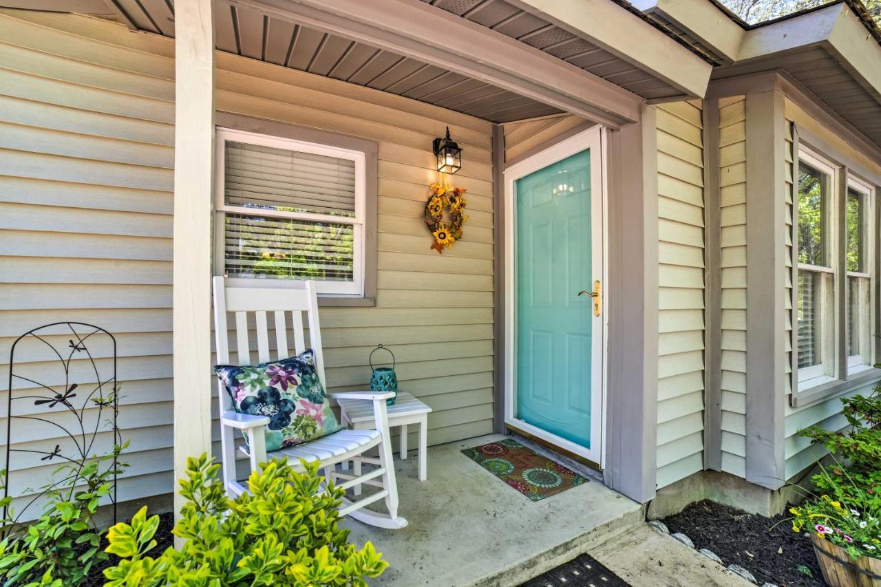 Oak Island Home With Fenced Yard, Walk To Long Beach Ngoại thất bức ảnh