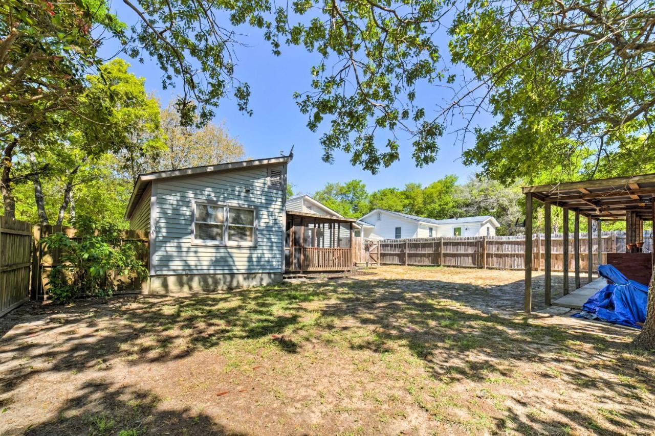Oak Island Home With Fenced Yard, Walk To Long Beach Ngoại thất bức ảnh