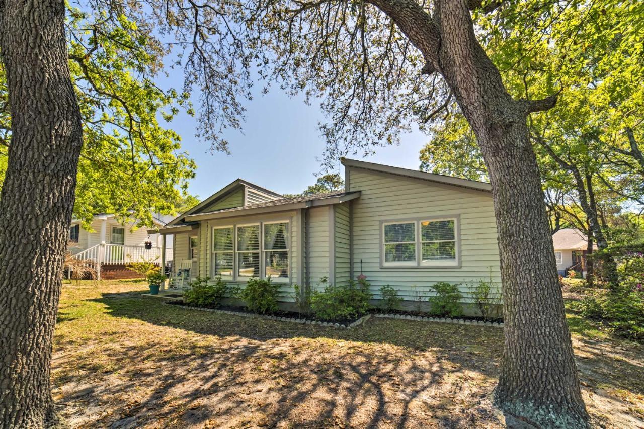 Oak Island Home With Fenced Yard, Walk To Long Beach Ngoại thất bức ảnh
