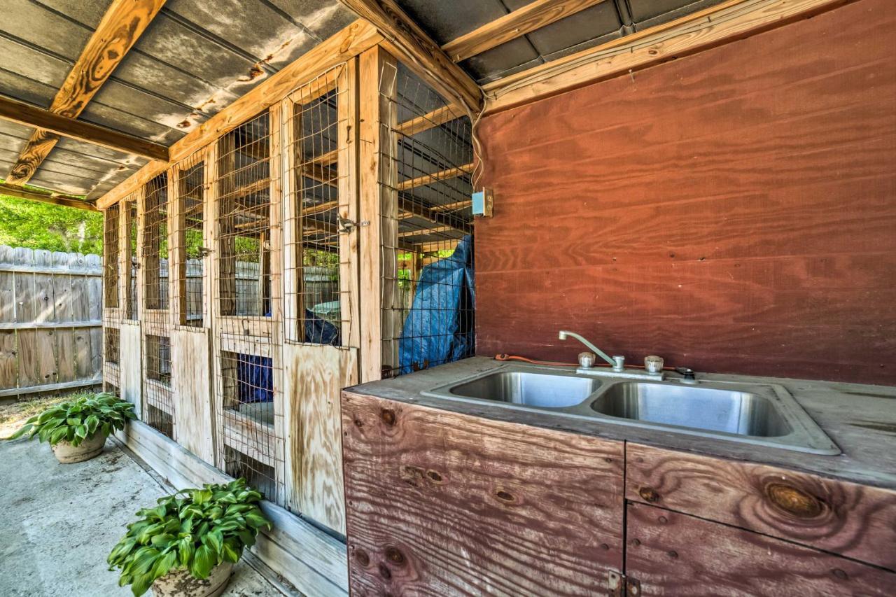 Oak Island Home With Fenced Yard, Walk To Long Beach Ngoại thất bức ảnh